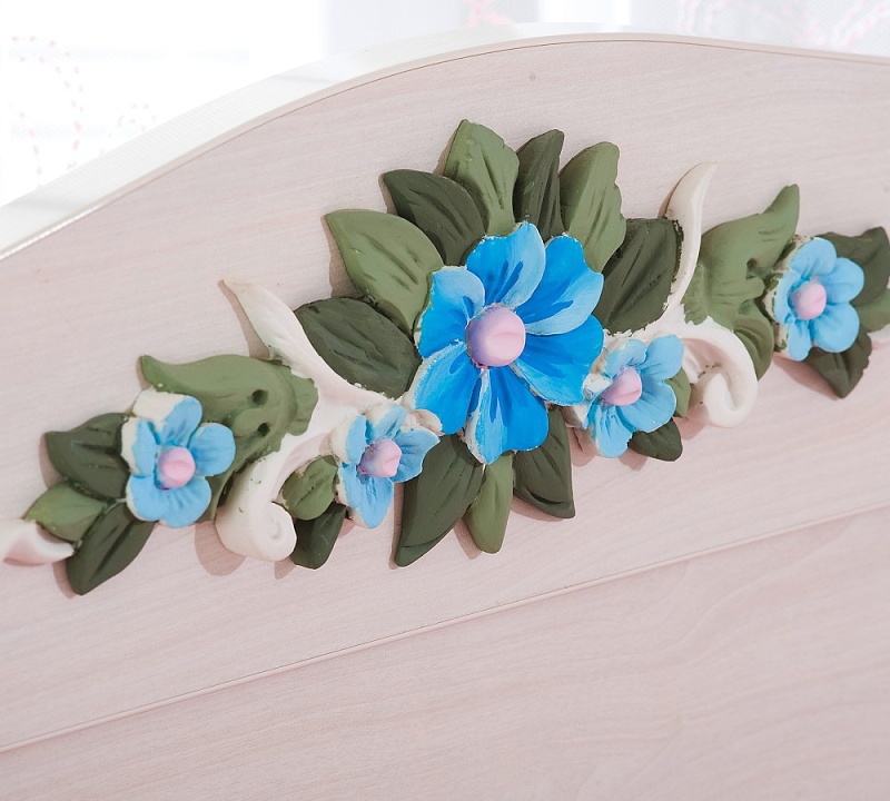 Študentská posteľ lilian 120x200cm - breza.

 

Dizajn postele je inšpirovaný prírodou a najmä potom rastlinami.

 

Všetok nábytok patriaci do kolekcie Lilian nájdete nižšie v súvisiacich produktoch.