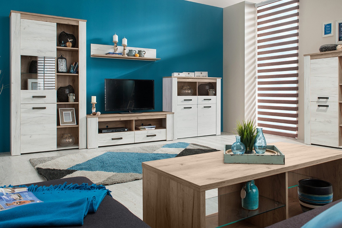 Vitrína henry - dub biely/dub šedý.

 

Vitrínu zdobia plastové úchytky, ktoré verne imitujú kov.

 

Všetok nábytok patriaci do kolekcie Henry nájdete nižšie v súvisiacich produktoch.

 

Krátka videoukážka vám priblíži vitrínu Henry.

 

 