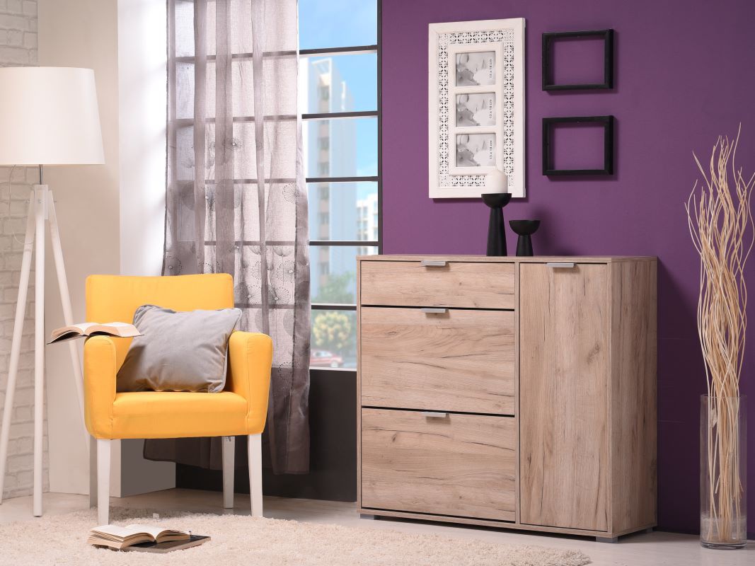 Kombinovaný botník triss - dub sivý.

 

Rozmery botníku Triss sú 102x94,5x33cm (š, v, h)

 

Ďalšie varianty botníkov Triss a iné súvisiace produkty nájdete nižšie.