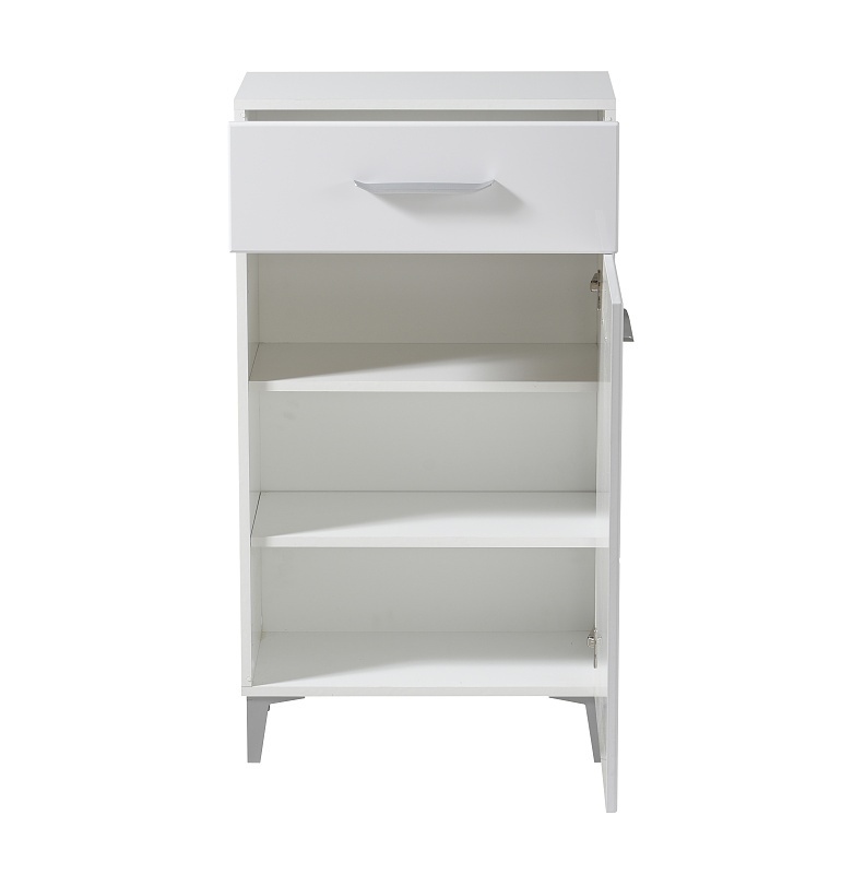 Kombinovaná komoda beatrix - biela.

 

Komoda zapadne do každej miestnosti a záleží tak len na vás, kam sa rozhodnete ju umiestniť.

 

Všetok nábytok patriaci do kolekcie Beatrix nájdete nižšie v súvisiacich produktoch.