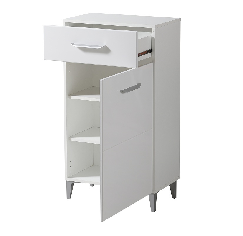 Kombinovaná komoda beatrix - biela.

 

Komoda zapadne do každej miestnosti a záleží tak len na vás, kam sa rozhodnete ju umiestniť.

 

Všetok nábytok patriaci do kolekcie Beatrix nájdete nižšie v súvisiacich produktoch.