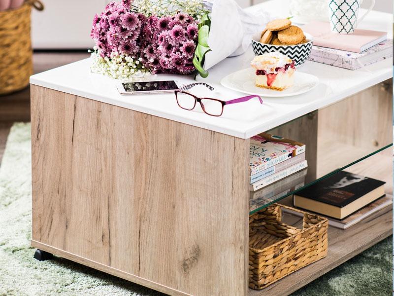 Konferenčný stolík carter - dub šedý/biela.

 

Okrem praktického využitia plní aj funkciu štýlovú.

 

Konferenčný stolík Carter v inom farebnom prevedení nájdete nižšie v súvisiacich produktoch spolu s ďalšími tipy na nábytok do obývacej izby.

 

Všetky produkty z kolekcie Carter nájdete nižšie v súvisiacich produktoch.