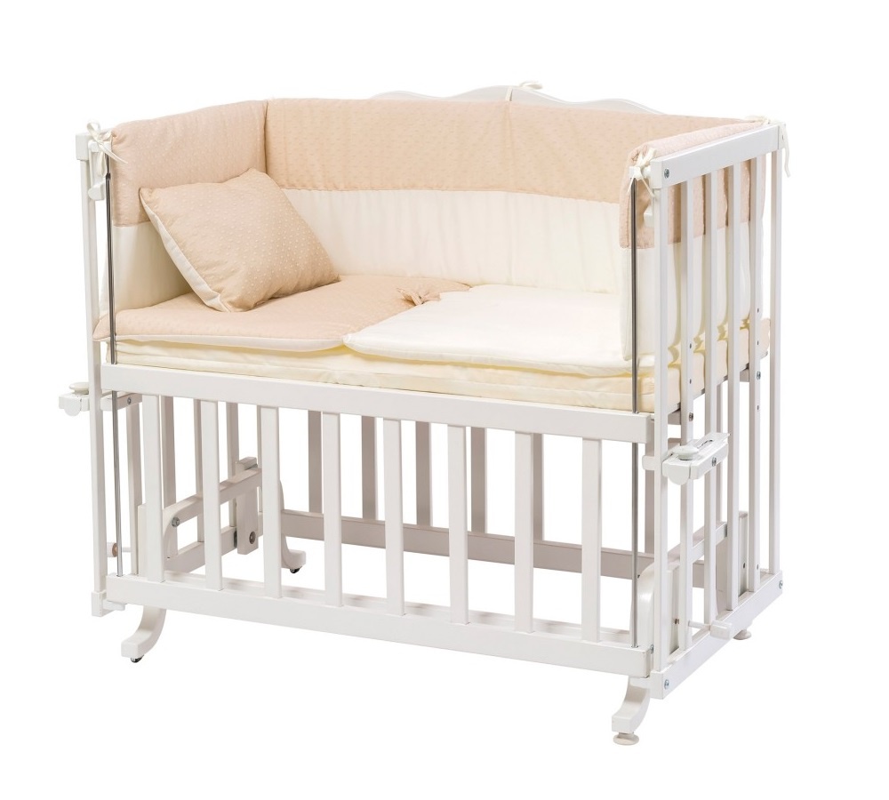 Prístavná kolíska k posteli vivian 50x90cm - biela.

 

V cene kolísky je zahrnutý matrac, posteľná bielizeň, ochranné mantinely aj nebesia.

 

Rozmery kolísky Vivian sú 57x168x103,5cm (š, v, h).

 

V súvisiacich produktoch nižšie nájdete ďalšie tipy na nábytok do izby pre bábätko.