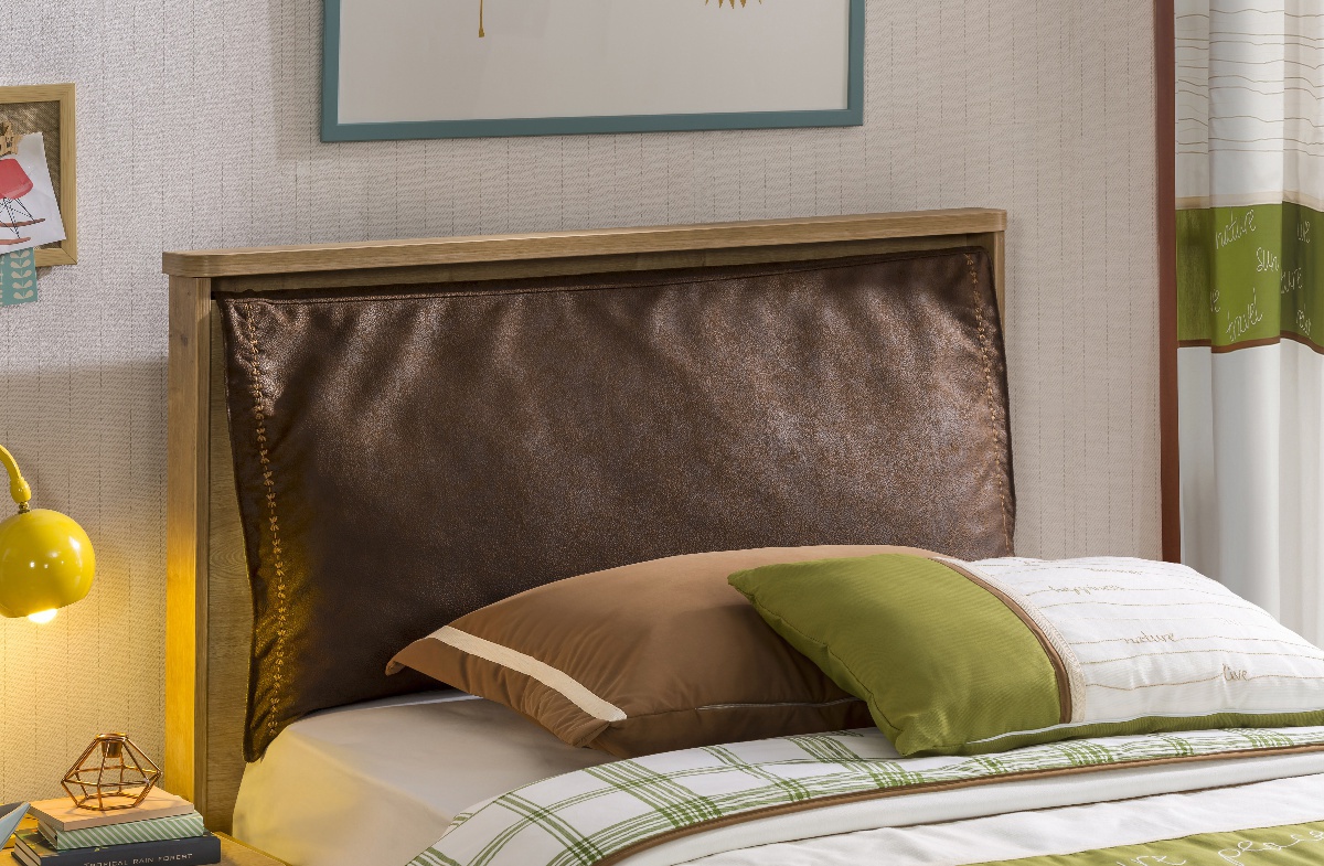 Detská posteľ s vankúšom cody 100x200cm - dub svetlý.

 

Ložná plocha lôžka je 100x200cm.

 

Všetok nábytok patriaci do kolekcie Cody nájdete nižšie v súvisiacich produktoch.

 

Krátka videoukážka vám priblíži kolekciu Cody.

 