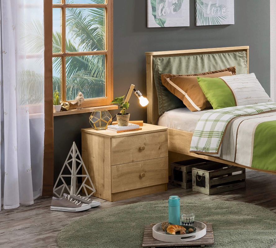 Zásuvkový nočný stolík cody - dub svetlý.

 

Stolík poskytne k uloženiu dve praktické zásuvky na kvalitných koľajničkách.

 

Všetok nábytok patriaci do kolekcie Cody nájdete nižšie v súvisiacich produktoch.

 

Krátka videoukážka vám priblíži kolekciu Cody.

 