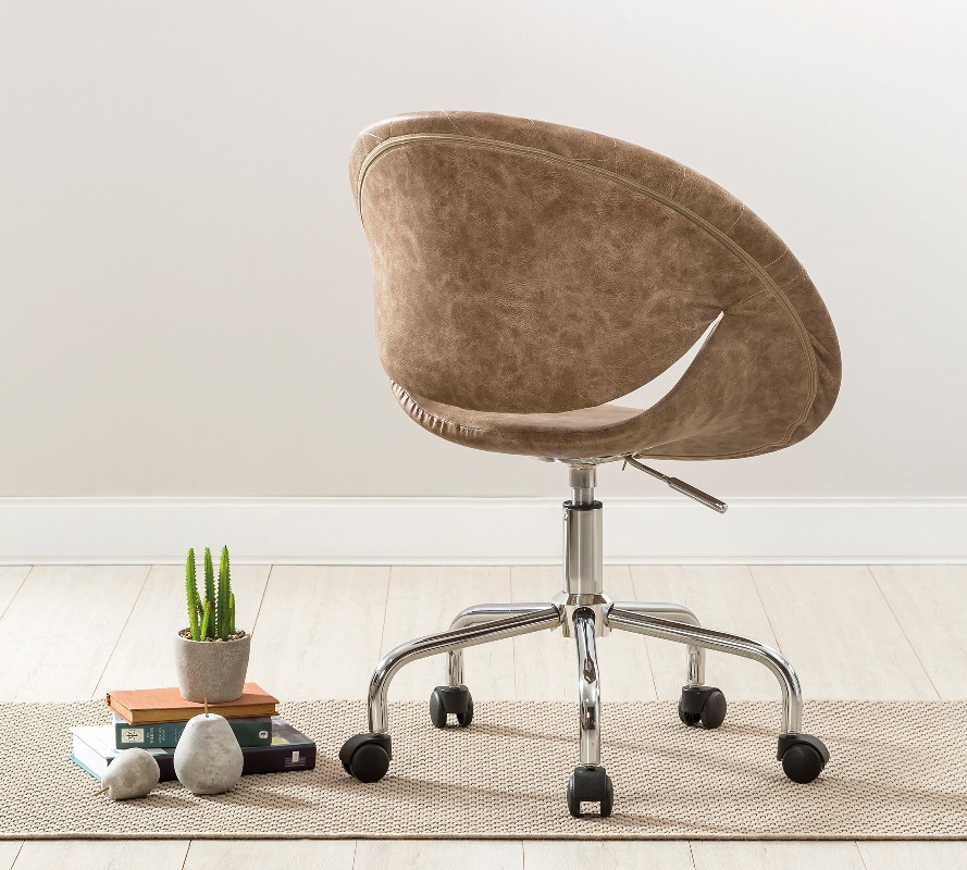 Čalúnená stolička na kolieskach celeste - hnedá.

 

V súvisiacich produktoch nižšie nájdete ďalšie tipy na nábytok.