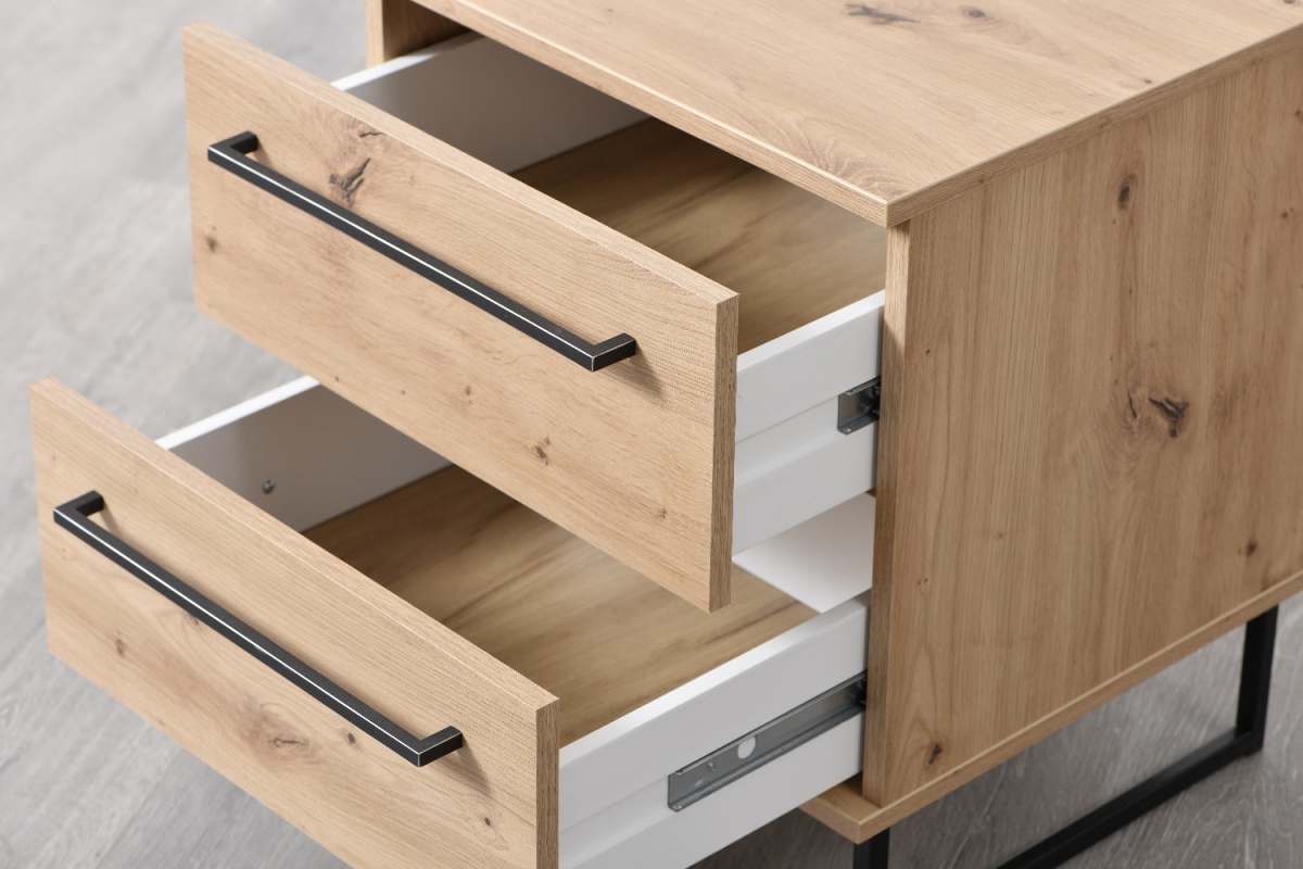 Nočný stolík nathan - dub artisan/čierna.

 

Ak máte radi nábytok v prírodnom odtieni, odporúčame kolekciu Nathan, ktorá vás svojím prevedením nesklame a zútulnia vašu domácnosť.