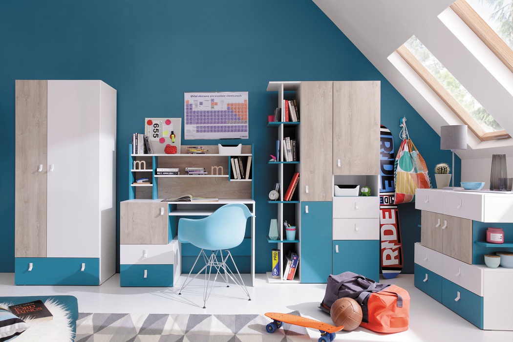Skriňa šatníková študentská saturn - modrá / biela / dub.

 

Nábytok pôsobí jednoduchým, moderným vzhľadom.

 

 

Prezrite si súvisiaci tovar nižšie a nahliadnite tiež do kategórie "detské izby".