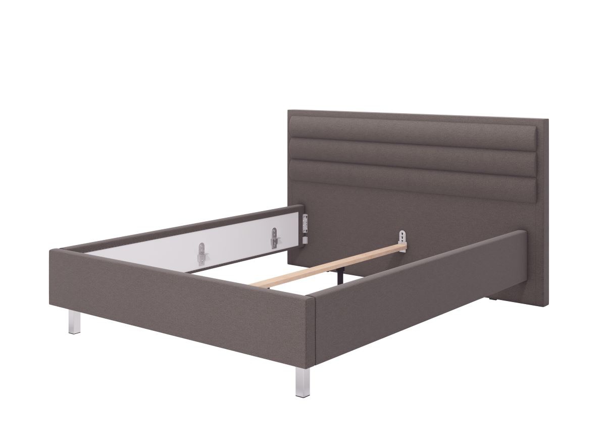 Manželská posteľ 160x200cm corey - sv.

 

Matrac ani rošt nie sú súčasťou, môžete si teda po postele umiestniť svoj vlastný vrátane matracov, poprípade v odporúčaných produktoch nižšie nájdete výber najvhodnejších variantov na dokúpenie.

 

Rozmery manželskej postele 160x200cm Corey sú 193x110x214cm (š, v, h), ložná plocha je 160x200cm

 

Výber odporúčaných produktov nájdete vo výpise nižšie.