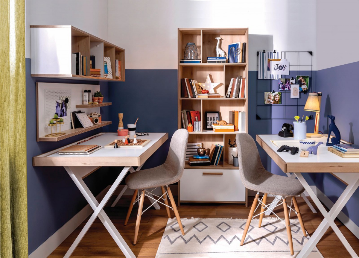 Študentský stôl dylan - biela/dub svetlý.

 

Výška študentského stola je navrhnutá tak, aby vyhovovala kritériám deťom školského veku i dospievajúcim jedincom.

 

Rozmery študentského stola Dylan sú 130x76x71cm (š, v, h).

 

Všetok nábytok patriaci do kolekcie Dylan nájdete nižšie v súvisiacich produktoch.