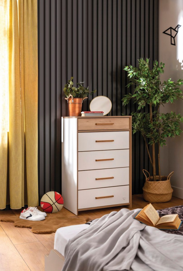 Zásuvková komoda dylan - biela/dub svetlý.

 

Jemný biely dizajn v kombinácii s dekorom dubového dreva si získa obdiv ako dievčat, tak chlapcov.

Nosnosť každej zo zásuviek je 30kg.

 

Rozmery zásuvkové komody Dylan sú 63x102x46cm (š, v, h).

 

Všetok nábytok patriaci do kolekcie Dylan nájdete nižšie v súvisiacich produktoch.