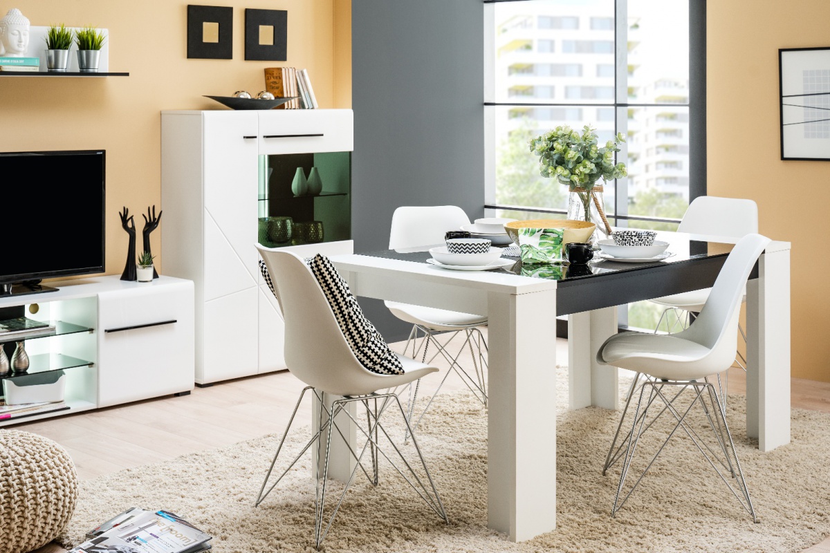 Jedálenský stôl vivo - biela/čierna.


Rozmery stola Vivo sú 154x90,5x75cm (d, š, v).


Výrobky z kolekcie Vivo nájdete nižšie v súvisiacich produktoch.