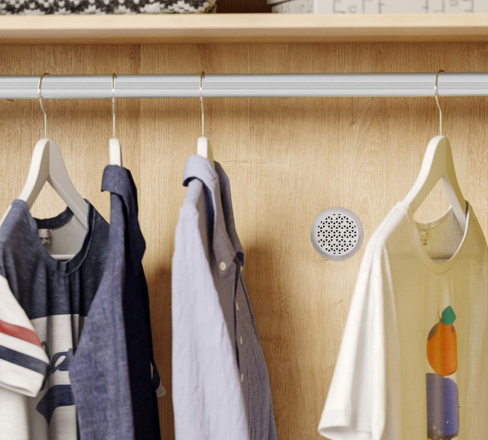 Šatníková skriňa cody - dub svetlý.

 

Hlavným použitým materiálom je kvalitné lamino, u ktorého oceníte predovšetkým ľahkú údržbu a vysokú oteruvzdornosť.

 

Rozmery šatňové skrine Cody sú 106x197,5x59,5cm (š, v, h).

 

Všetok nábytok patriaci do kolekcie Cody nájdete nižšie v súvisiacich produktoch.