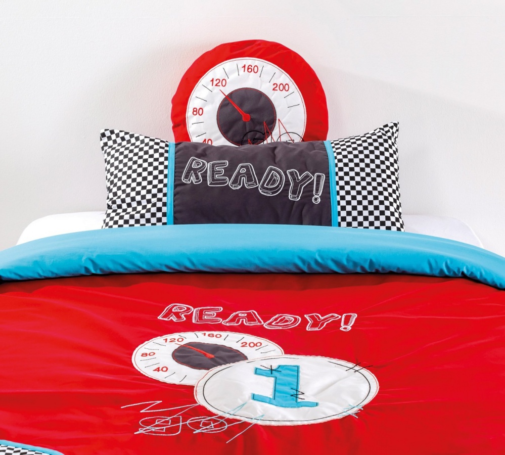 Posteľná súprava super - červená/modrá/šedá.

 

Posteľná súprava Super sa skladá z týchto produktov:


	Prikrývka 125x210cm
	Dekoratívny vankúš kockovaný 30x70cm
	Dekoratívny vankúš okrúhly 30x30cm



Doplnkové produkty nájdete nižšie v súvisiacich produktoch.