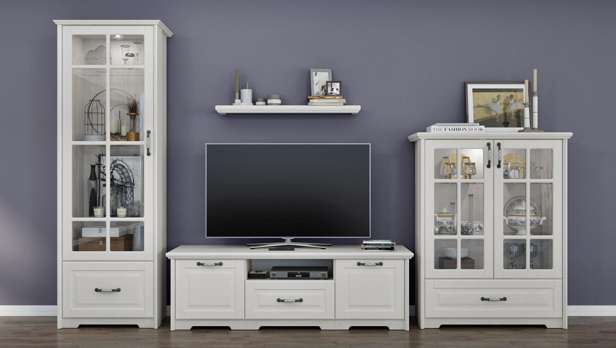 Vitrína s osvetlením marley - biela/borovica.

 

Čelné dosky a ozdobné lišty sú lakované odolným UV lakom s jemným matným efektom.

 

Rozmery vitríny s osvetlením Marley sú 69x201x49cm (š, v, h).

 

Všetky produkty patriace do kolekcie Marley nájdete nižšie v súvisiacich produktoch.