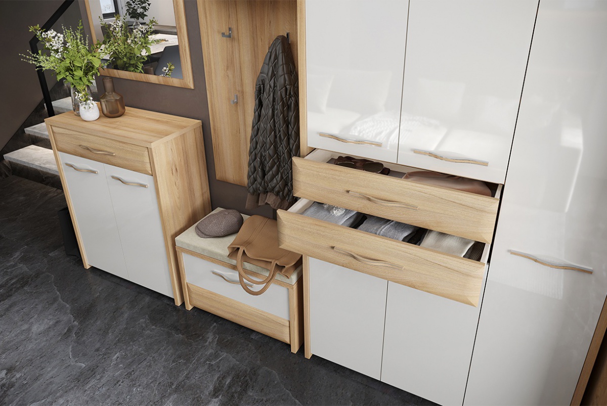 Predsieňová skriňa 5d hagop - orech pacifik/béžová.

 

 

Predsieňová skriňa 5D Hagop skrýva svoj úložný priestor v korpuse tvoreného laminom v dekore orecha pacifik.

 


Rozmery predsieňovej skrine 5D Hagop sú 114x192x36cm (š, v, h).

 


Všetky produkty z kolekcie Hagop nájdete nižšie v súvisiacich produktoch.