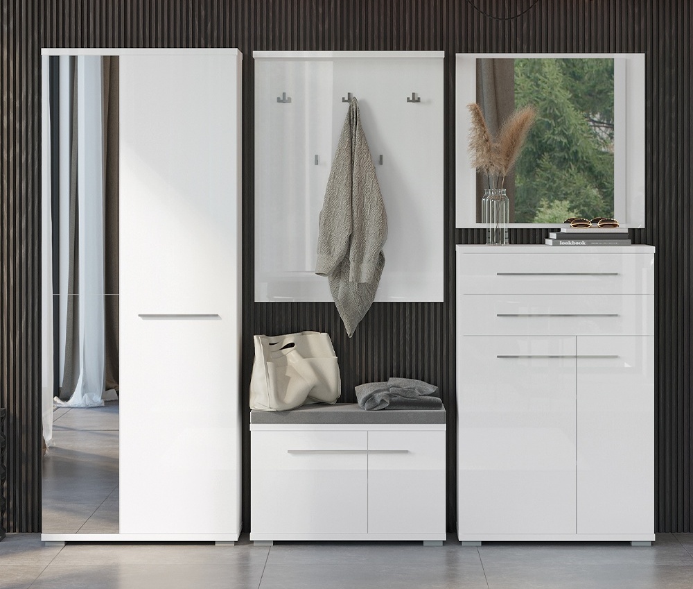 Predsieňové zrkadlo s led osvetlením tiana - biela.

 

 

Zadná doska je vyrobená z 18mm silného lamina, ktoré je na povrchu lakované špeciálnym UV lakom.

 

 

Rozmery predsieňového zrkadla Tiana sú 76x70x3,3cm (š, v, h).

 

 

Všetky produkty z kolekcie Tiana nájdete nižšie v súvisiacom tovare.