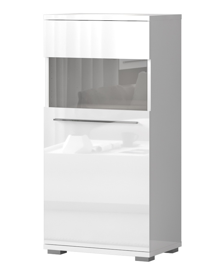 Jednodverová vitrína tiana i - biela.

 

 

Vitrína Tiana s jednými dvierkami, ktoré v hornej časti zdobia sklenený detail, a tromi policami bude výstavným nábytkom vo vašej obývačke.

 

 

Rozmery jednodverovej vitríny s osvetlením Tiana I sú 60x123x40cm (š, v, h).

 

 

Všetky produkty z kolekcie Tiana nájdete nižšie v súvisiacom tovare.