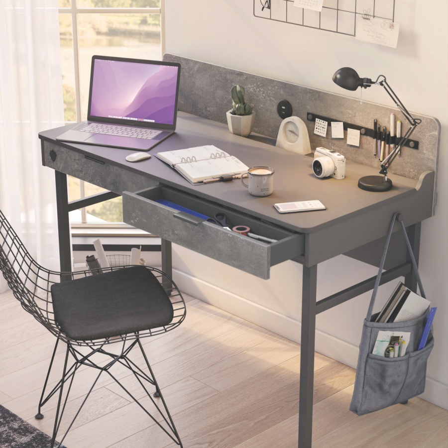 Písací stôl s nástavcom a usb portom pluto - šedá.

 

 

Písací stôl Pluto je veľmi múdro riešený a poskytuje mladému študentovi špičkové zázemie.

 

 

Rozmery písacieho stola s nástavcom a USB portom Pluto sú 128,2x96x61cm (š, v, h).

 

 

Všetky produkty z kolekcie Pluto nájdete nižšie v súvisiacom tovare.