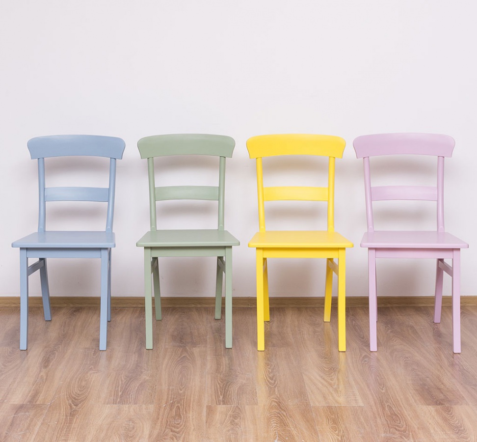 Stolička slavoj 662 - žltá.

 

Stolička z poctivého borovicového dreva sa hodí ho každej miestnosti.

 

Výrobok je dodávaný v zmontovanom stave a veľmi pevná konštrukcia umožňuje použitie po naozaj dlhú dobu. Zavďačí sa vám svojou vynikajúcou kvalitou, veľmi masívnym rámom a operadlom a tiež veľkorysým sedákom pre maximálne pohodlie.

 

Rozmery stoličky Slavoj 662 sú 45x88x43cm (š, v, h).

 

Na prehliadnutie ďalších masívnych kúskov nábytku od tohto výrobcu kliknite TU.

 

Farba na fotografii sa môže ľahko líšiť oproti reálnemu výrobku. Príčinnou môže byť zobrazovanie farieb monitora či rôzne nasvietenie výrobkov pri fotení.


Z dôvodov výroby masivného nábytku na zákazku, sme nútení požadovať od zákazníka zálohu v minimálnej výške 30% z ceny nábytku.