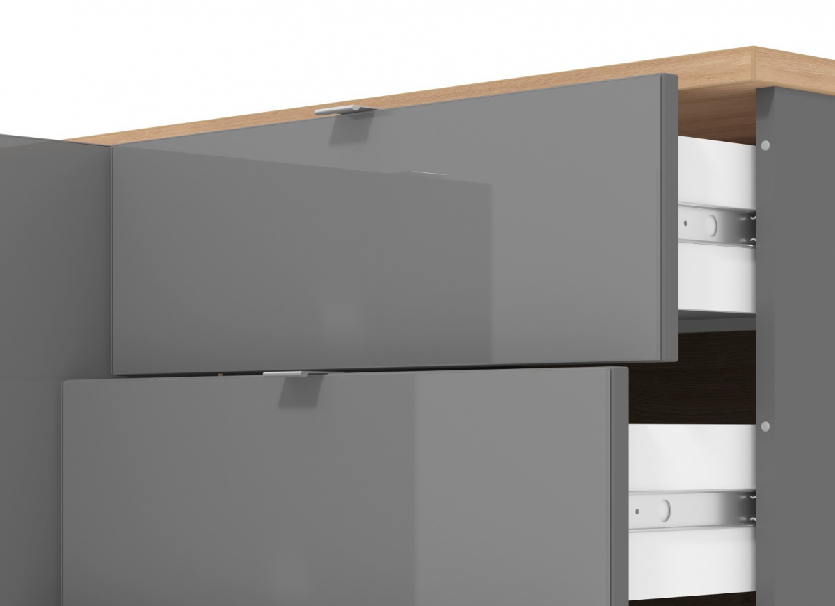 Komoda abuela - dub artisan/šedá.

 

Komoda ponúka úložný priestor v 4 praktických zásuvkách a dvojdverovej skrinke.

 

Rozmery komody Abuela sú 175,5x84x40cm (š, v, h).

 

Všetky produkty z kolekcie Abuela nájdete nižšie v súvisiacich produktoch.