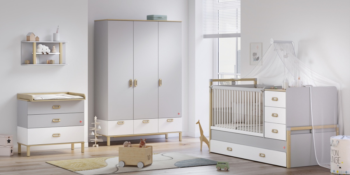 Detská rastúca postieľka 80x180 simba - šedá/biela/dub.

 

Všetci však poznáme, že deti rastú počas mrknutia oka a tak sa dá celá postieľka drobnou demontážou prerobiť na posteľ pre staršie dieťa.

 

Po celú dobu užívania postieľky postačí iba jeden matrac v rozmere 80x177 cm, pretože rozmer ložnej plochy sa nemení.

 

Rozmery rastúcej postieľky sú 87x109x187cm (š, v, h).

 

Všetky produkty z kolekcie Simba nájdete nižšie v súvisiacich produktoch.