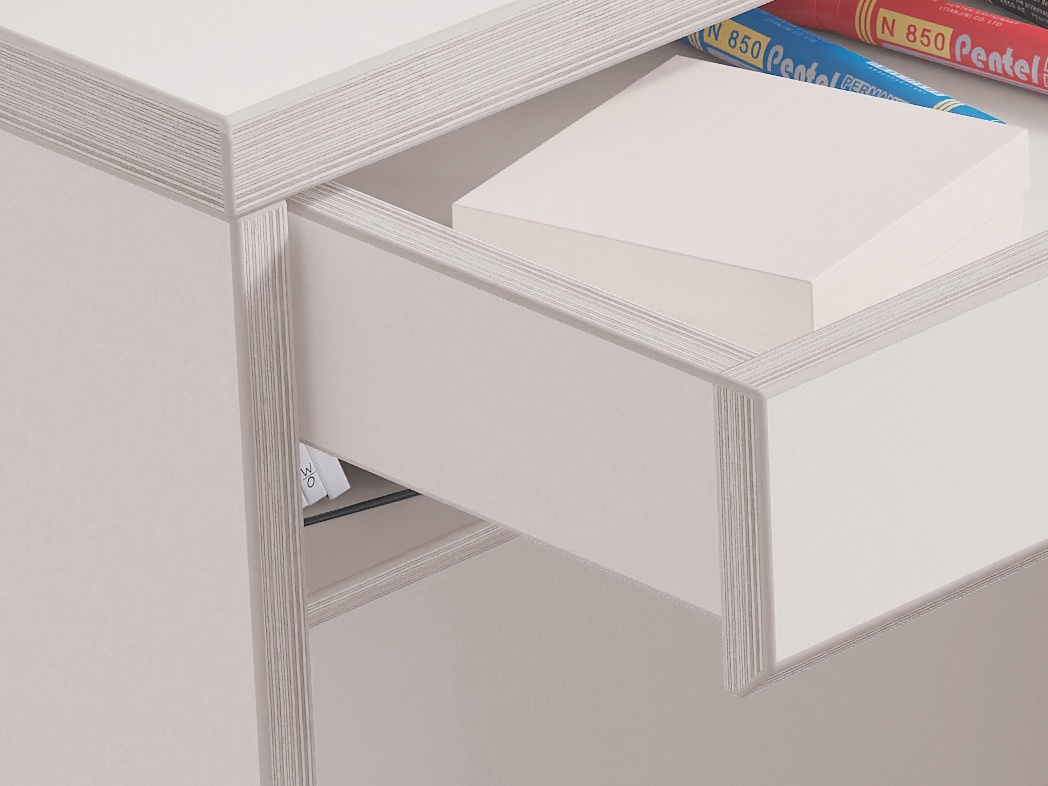 Poschodová posteľ so skriňou a schodíkmi pure modular - biela.

 

Poschodová posteľ Modular ponúka inteligentné riešenie nielen pre menšie priestory.


Rozmery poschodovej postele so skriňou a schodíkmi Modular sú 247x190x203cm (š, v, h).

 

Kolekcia Modular vychádza z pôvodnej kolekcie Pure, ich dekory a farby sú zhodné, a tak je možné detskú izbu doplniť kúskami nábytku z týchto pôvodných kolekcií.