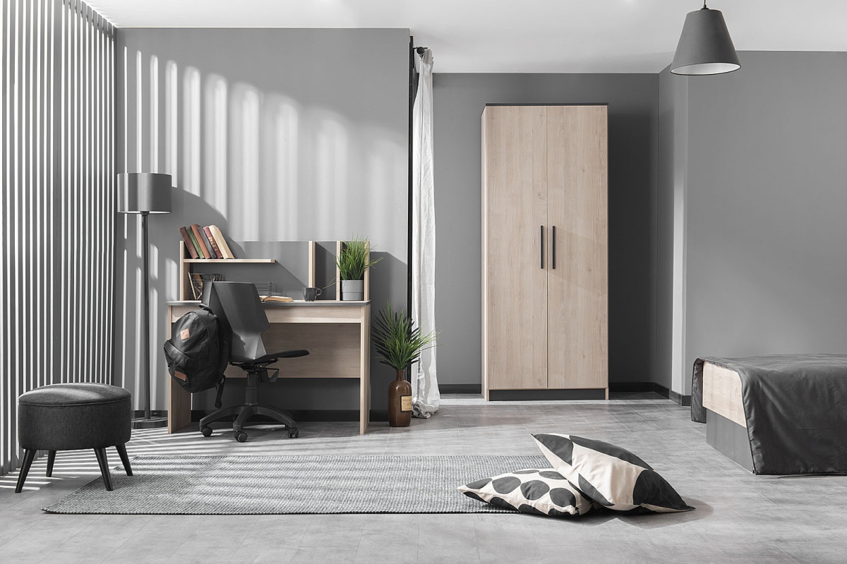 Dvojdverová šatníková skriňa colin - dub kestína/šedá.

 

Šatníková skriňa s 2 dverami ponúka police a jednu šatníkovú tyč a je ideálna do všetkých menších priestorov.

 

Dvojdverová šatníková skriňa Colin je vyrobená z lamina 1.

 

Rozmery dvojdverovej šatníkovej skrine Colin sú 85x209x53cm (š, v, h).

 

Všetky produkty z kolekcie Colin nájdete nižšie v súvisiacich produktoch.