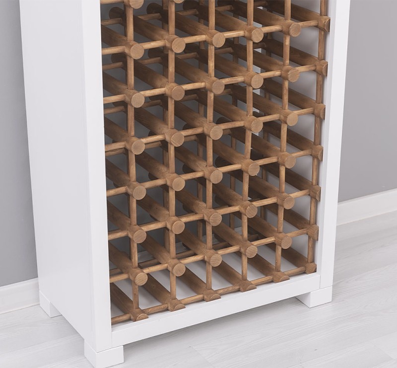 Vinotéka ardene 736 - biela/hnedá.

 

Vinotéka z poctivého borovicového dreva sa hodí ho každej miestnosti.

Vnútro regálu je ošetrené voskovou povrchovou úpravou v odtieni P001.

Kapacita vinotéky je 102 fliaš.

 

Výrobok je dodávaný v zmontovanom stave a veľmi pevná konštrukcia umožňuje použitie po naozaj dlhú dobu.

 

Rozmery vinotéky Ardene 736 sú 200x68x35cm (š, v, h).

 

Na prehliadnutie ďalších masívnych kúskov nábytku od tohto výrobcu kliknite TU.

 

Farba na fotografii sa môže ľahko líšiť oproti reálnemu výrobku. Príčinnou môže byť zobrazovanie farieb monitora či rôzne nasvietenie výrobkov pri fotení.


Z dôvodov výroby masivného nábytku na zákazku, sme nútení požadovať od zákazníka zálohu v minimálnej výške 30% z ceny nábytku.