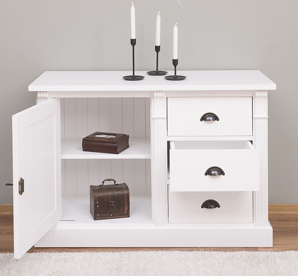 Kombinovaná komoda olesia 46 - biela.

 

Kombinovaná komoda z poctivého borovicového dreva sa hodí do každej miestnosti.

 

Masívna komoda skrýva ideálne množstvo úložného priestoru.

 

Rozmery kombinovanej komody Olesia 46 sú 116x78x51cm (š, v, h).

 

Pre kompletnú ponuku masívneho nábytku od tohto výrobcu kliknite TU.

 

Farba na fotografii sa môže ľahko líšiť oproti reálnemu výrobku.




Z dôvodu výroby masívneho nábytku na zákazku, sme nútení požadovať od zákazníka zálohu v minimálnej výške 30% z ceny nábytku.