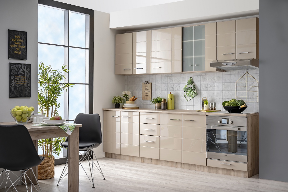 Kuchynská skrinka nad digestor kate - béžová/dub šedý.

 

Kuchynská skrinka nad digestor je koncipovaná tak, aby udržovala líniu so zvyškom kuchyne, ale zároveň pod ňu môžete umiestniť recirkulačný digestor, ktorý Vás zbaví nežiaducich pachov a mastnoty.

Skrinku je možné dokompletovať ku kuchynským prvkom z rovnomennej kolekcie.

 

 

Rozmery kuchynskej skrinky nad digestor Kate sú 60x57x30cm (š, v, h).

 

 

Podobné a hodiace sa produkty nájdete nižšie v súvisiacich produktroch.