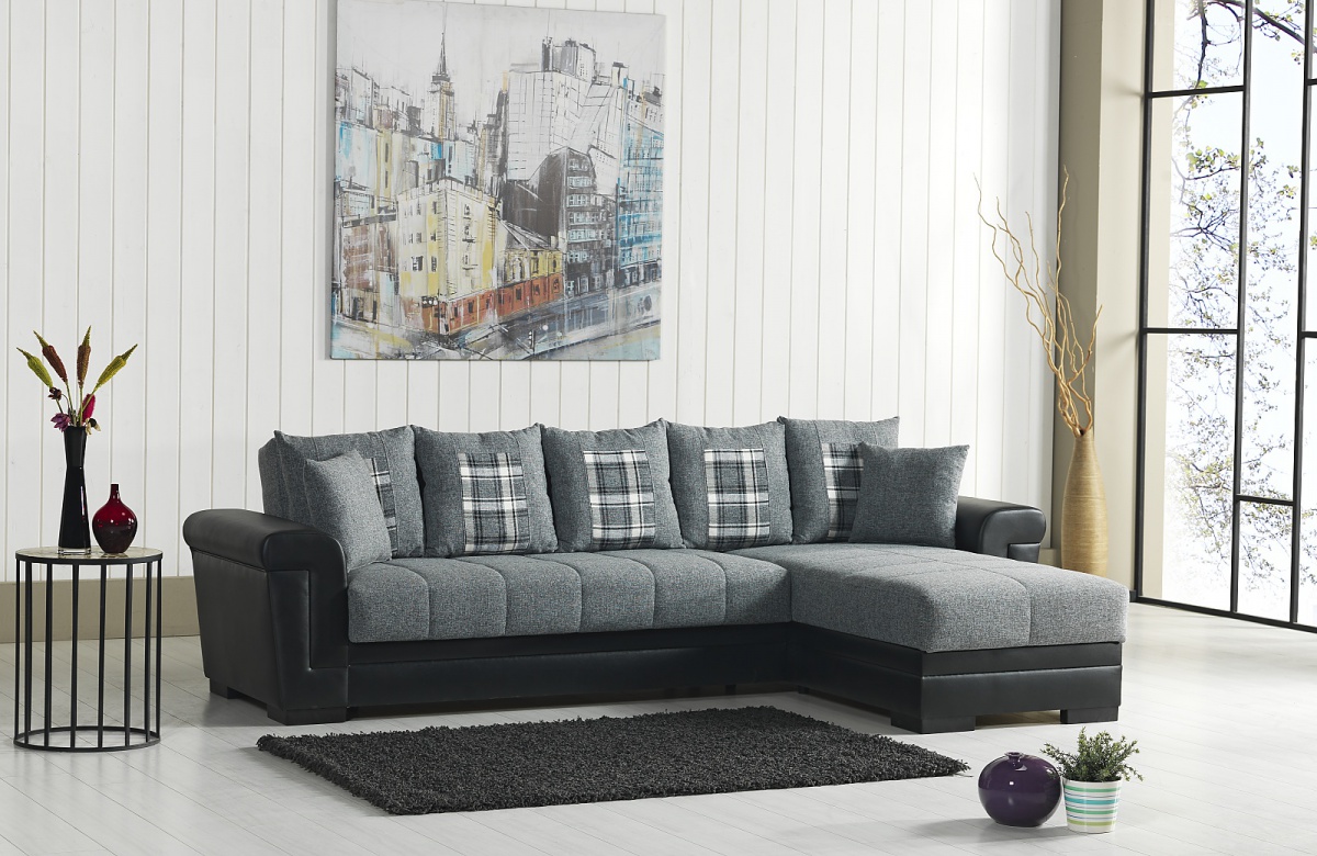 Rohová sedacia súprava, rozkladacia s úložným priestorom venus -.

 

Kostra sedacej súpravy je vyrobená z vysoko kvalitného lamina a kovu, zatiaľ čo polstrovanie je tvorené z bonellových pružín a peny hustoty 18.

Sedacia súprava je variabilná a je možné sa pri montáži rozhodnúť, či chcete ľavý alebo pravý roh.

 

 

Rozmery rohovej sedacej súpravy, rozkladacie s úložným priestorom Venus sú 272x85x182/94cm (š, v, h).

 

Ďalšie sedacie súpravy a pohovky od rovnakého výrobcu nájdete nižšie v súvisiacich produktoch.


Farba na fotografii sa môže ľahko líšiť oproti reálnemu výrobku. Príčinou môže byť zobrazovanie farieb monitora či rôzne nasvietenie výrobkov pri fotení.