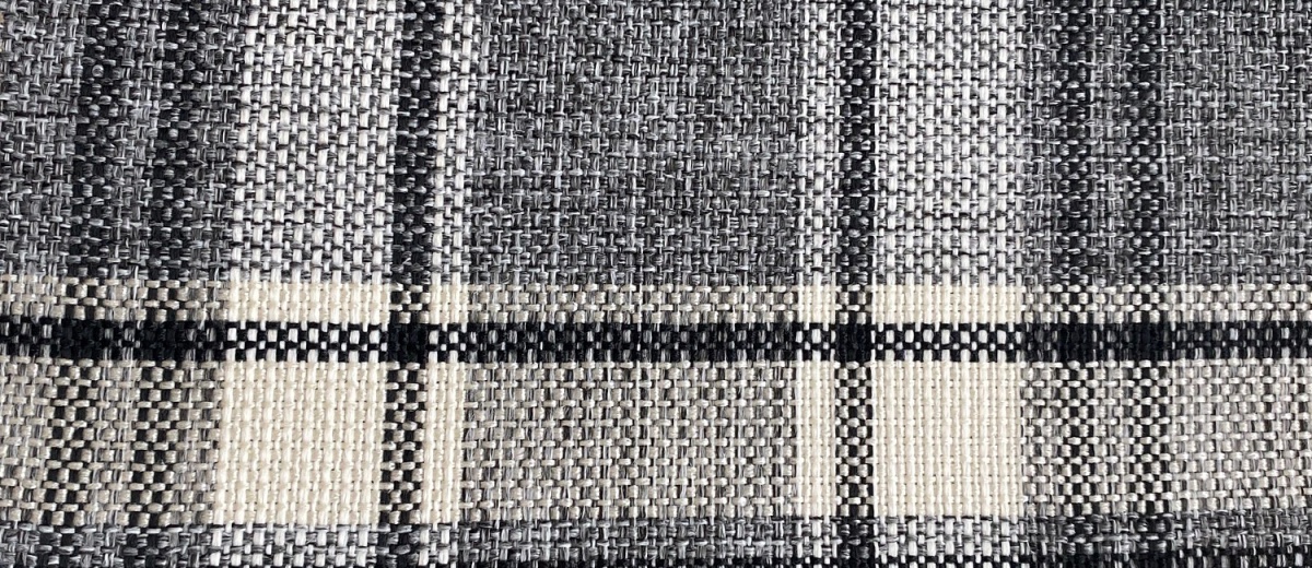 Rohová sedacia súprava, rozkladacia s úložným priestorom venus -.

 

Kostra sedacej súpravy je vyrobená z vysoko kvalitného lamina a kovu, zatiaľ čo polstrovanie je tvorené z bonellových pružín a peny hustoty 18.

Sedacia súprava je variabilná a je možné sa pri montáži rozhodnúť, či chcete ľavý alebo pravý roh.

 

 

Rozmery rohovej sedacej súpravy, rozkladacie s úložným priestorom Venus sú 272x85x182/94cm (š, v, h).

 

Ďalšie sedacie súpravy a pohovky od rovnakého výrobcu nájdete nižšie v súvisiacich produktoch.


Farba na fotografii sa môže ľahko líšiť oproti reálnemu výrobku. Príčinou môže byť zobrazovanie farieb monitora či rôzne nasvietenie výrobkov pri fotení.