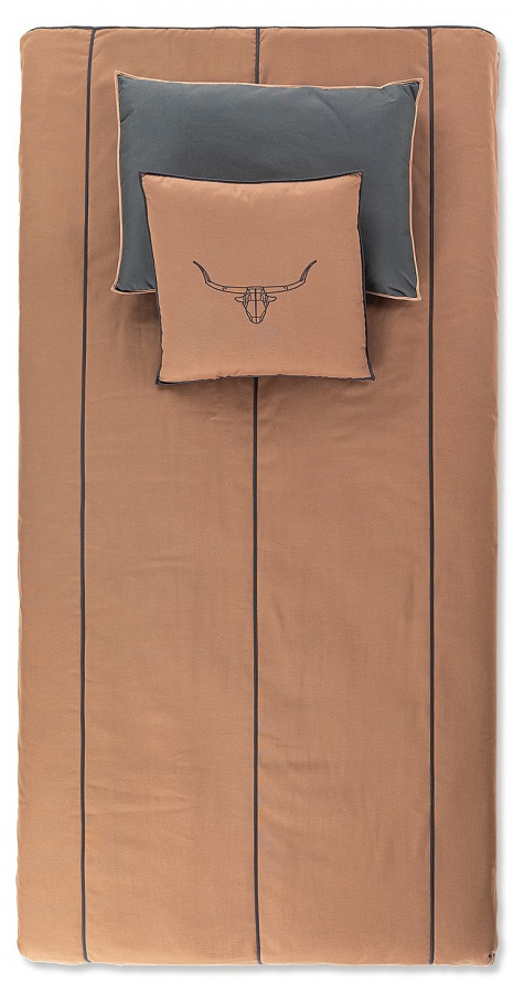 Posteľná súprava 100x200cm falko - béžová/šedá.

 

Posteľný set Falko obsahuje:


	Prikrývka na posteľ – 150x230cm
	Prestieradlo - 152x252cm
	Vankúš - 50x70cm
	Dekoračný vankúš - 50x50cm


 

Celý set bol vyrobený zo 100% bavlny.

 

Všetky produkty z kolekcie Falko nájdete nižšie v súvisiacich produktoch.