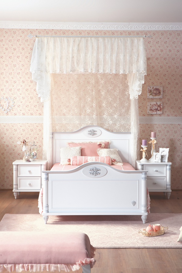 Detská posteľ carmen 100x200cm - biela.

 

K detskej posteli Carmen odporučíme prikúpiť prístelku Carmen.

 

Detská posteľ Carmen je vyrobená z kvalitného lamina, masívneho dreva a MDF dosiek.

 

Všetok nábytok patriaci do kolekcie Carmen a vhodné matrace nájdete nižšie v súvisiacich produktoch.