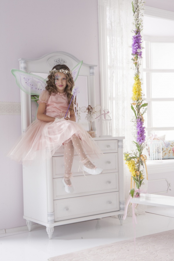 Zrkadlo ku komode carmen - biela.

 

Zrkadlo je v rustikálnom duchu, v bielej farbe.

 

Všetok nábytok patriaci do kolekcie Carmen nájdete nižšie v súvisiacich produktoch