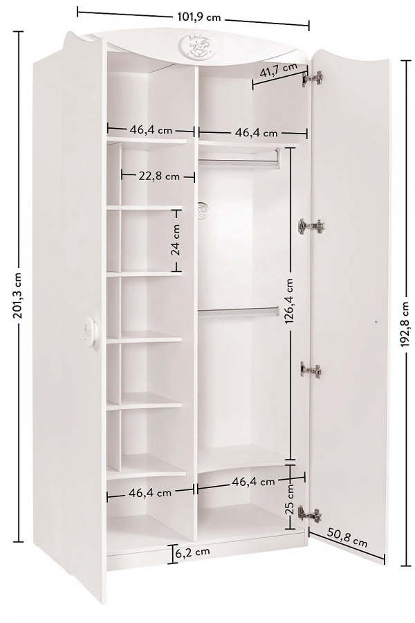 Dvojdverová šatníková skriňa chloe - biela.

 

Ľavá polovica skrine ponúka policovú časť, pravá polovica je predovšetkým venovaná dvom visiacim plochám, ktoré predstavujú dve šatníkové tyče na menšie oblečenie, umiestnené prakticky nad sebou.

 

Skriňa je tiež opatrená vzduchovými brzdami pántov pre tiché a bezpečné zatváranie dverí.

 

Rozmery dvojdverové šatňové skrine Chloe sú 101x201x54cm (š, v, h)

 

Všetok nábytok patriaci do kolekcie Chloe nájdete nižšie v súvisiacich produktoch.