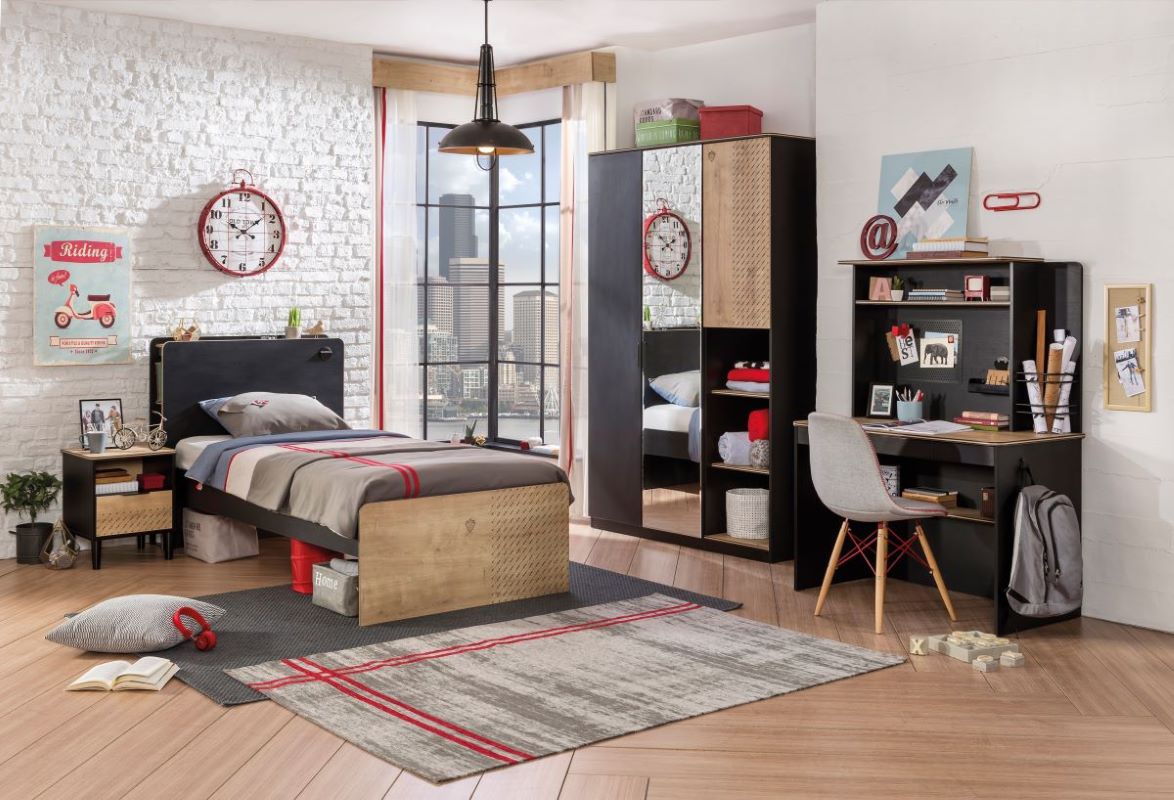 Malý písací stôl sirius - dub čierny/dub zlatý.

 

Ihneď pod pracovnou doskou, ktorá je opatrená otvorom s plastovou záslepkou, kadiaľ môžete viesť káble k notebooku alebo lampičke, nájdeme dve úzke šuplíky.

 

Z pravej vonkajšej bočnej strany stola je pripevnený praktický háčik, kam si môže dieťa zavesiť aktovku alebo batoh.

 

Rozmery malého písacieho stola Sirius sú 110x75x58cm (š, v, h)

 

Všetok nábytok patriaci do kolekcie Sirius nájdete nižšie v súvisiacich produktoch.