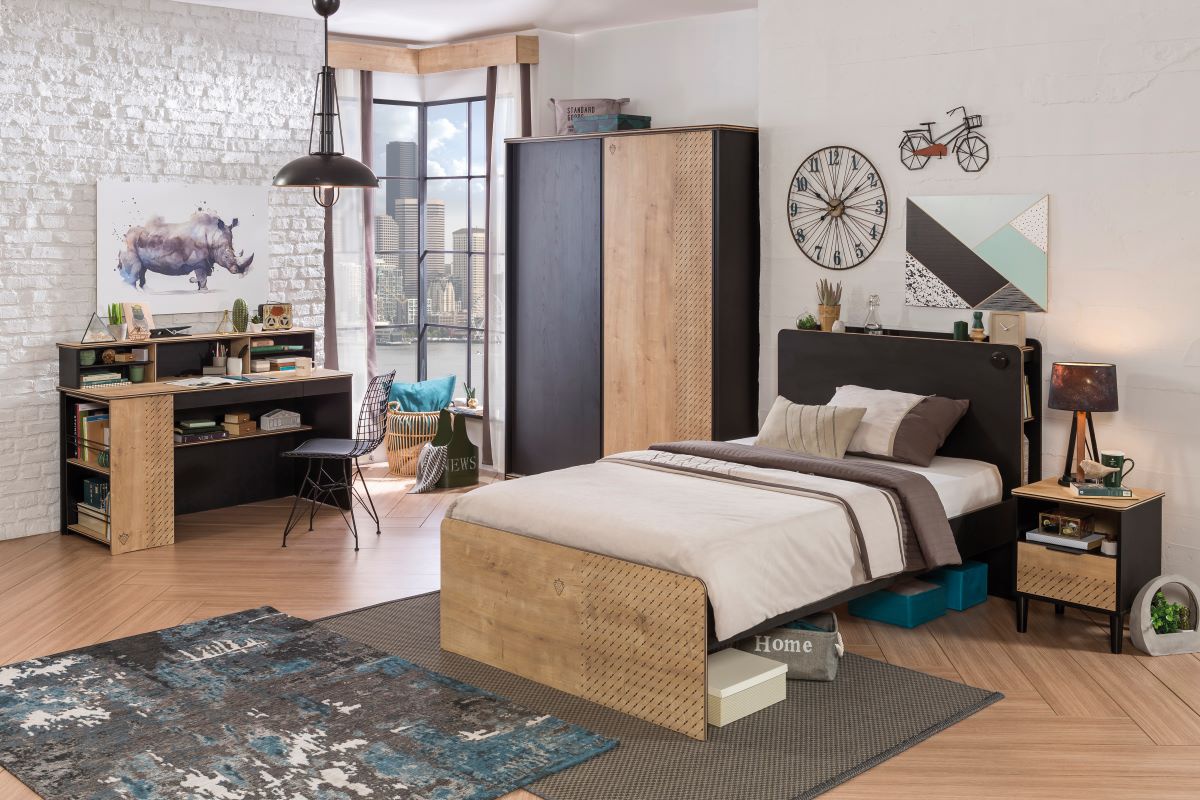 Šatníková skriňa s posuvnými dverami sirius - dub čierny/dub zlatý.

 

Vnútorný priestor skrine je veľmi vyvážene delený.

 

Chrbát skrine je navyše obohatený o vetracie otvory, čo prispieva k lepšiemu vetranie uložených vecí. Istenie na stenu, aby nedošlo k preklopeniu skrine, je súčasťou produktu.

 

Rozmery šatňové skrine s posuvnými dverami Sirius sú 164x206x59cm (š, v, h) 