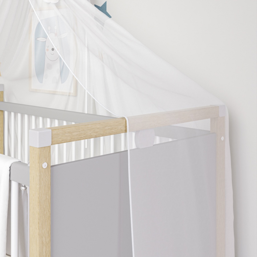 Izba pre bábätko simba - šedá/biela/dub.

 

Každá nastávajúca mamička sa s láskou chystá na príchod bábätka na svet a obzvlášť záležať si dáva na výbere postieľky, pri ktorej si iste praje, aby pôsobila príjemne a bola pohodlná.

 

Dvojdverová šatníková skriňa Simba dopraje vášmu dieťaťu bezchybné priestory na oblečenie, a obzvlášť vás poteší, ak potrebujete ušetriť miesto v úzkej miestnosti.

 

Izba pre bábätko sa skladá z týchto prvkov:


	Šuplíková komoda Simba - 88x80x44cm (š, v, h)
	Detská postieľka 70x140cm Simba - 77x99x148cm (š, v, h)
	Šatníková skriňa 2D Simba - 95x201x52,5cm (š, v, h)


 

Všetky produkty z kolekcie Simba nájdete nižšie v súvisiacich produktoch.