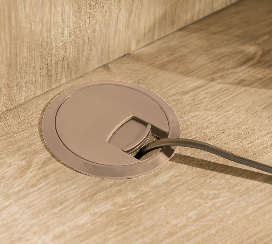 Detská izba cody - dub svetlý/béžová.

 

Detská domčeková posteľ vytvorí v izbičke vašej ratolesti jedinečné prostredie.

 

Bežná domčeková posteľ získa oveľa zábavnejší a originálnejší vzhľad so strieškou v béžovej farbe.

 

Zábrana na posteľ je navrhnutá tak, aby poskytla dostatok bezpečia pri divokých snoch alebo hrátkach vášho dieťaťa.

 

Detská izba sa skladá z týchto prvkov:


	Písací stôl Cody - 110x62x75cm (š, v, h)
	Domčeková posteľ Cody II - 95,3x167,5x213cm (š, v, h)
	2x zábrana na posteľ Cody II - 72x26x2,5cm (š, v, h)
	Strieška na domčekovú posteľ Fairy II - 198x140cm (d, š)


 

Všetky produkty z kolekcie Cody nájdete nižšie v súvisiacich produktoch.