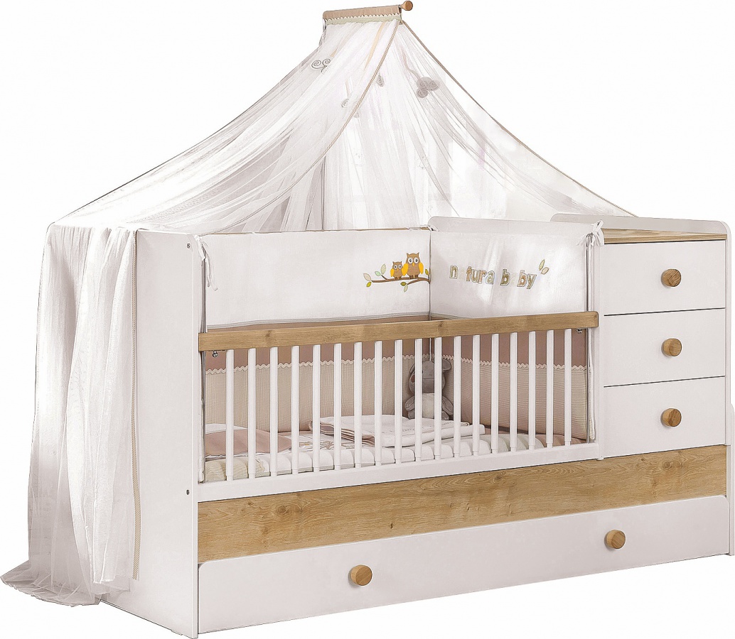 Rastúca postieľka ellie so zásuvkou a nebesami - biela/dub svetlý.

 

Postieľka je ladená do bielej farby kombinované s dekorom prírodného dreva a bude sa tak skvele vynímať v izbičke pre dievčatko aj chlapčeka.

 

Vo verzii detskej postieľky je súčasťou zásuvka, prebaľovací pult a pohyblivá bočnice (teleskopické priečky).

 

Keď dieťa povyrastie, postieľku jednoducho prestaviate do podoby detskej postele.

 

Postieľka je vyrobená z kvalitného lamina.

 

Vyobrazená posteľná súprava nie je súčasťou postieľky, avšak je možné ju zaobstarať zvlášť.

 

Všetok nábytok patriaci do kolekcie Ellie nájdete nižšie v súvisiacich produktoch.