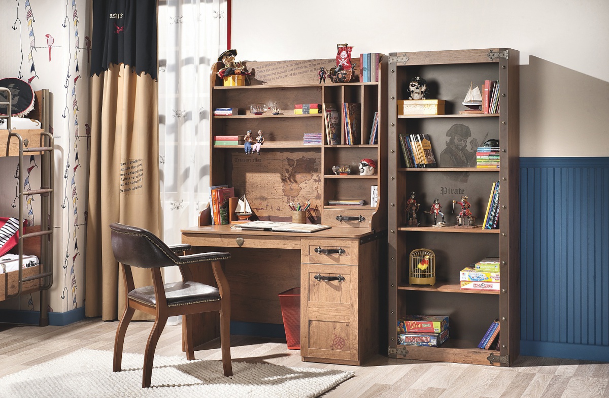Študijný kút jack - dub lancelot.

 

Každé dieťa potrebuje miesto výhradne na učenie a rozvíjanie schopností.

 

Nestačia vám úložné a odkladacie priestory samotného písacieho stola?


 
Nenechávajte knihy literárnych velikánov váľať sa všade možne a venujte im jedinečný priestor, ktorý si zaslúži.


 

Študijný kút sa skladá z týchto prvkov:


	Detský písací stôl s nástavcom Jack - 118x182x61cm (š, v, h)
	Detská knižnica Jack - 71x183x33cm (š, v, h)


 

Všetky produkty z kolekcie Jack nájdete nižšie v súvisiacich produktoch.