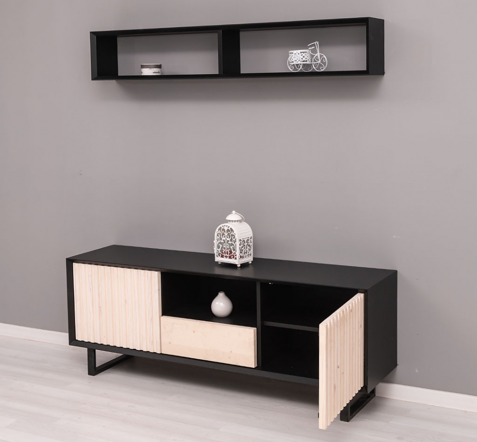 Nástenná polica layne 754 - čierna.

 

Povrch nástennej police je opatrený farebným náterom v odtieni P003.

 

Keď máte pocit, že Vašej obývačke niečo chýba a ani za nič nemôžete prísť na to, čo to je, tak je dosť možné, že sa jedná o nástennú policu.

 

Rozmery nástennej police Layne 754 sú 150x25x20cm (š, v, h).

 

Pre kompletnú ponuku masívneho nábytku od tohto výrobcu kliknite TU.​

 

Farba na fotografii sa môže ľahko líšiť oproti reálnemu výrobku. Príčinou môže byť zobrazovanie farieb monitora či rôzne nasvietenie výrobkov pri fotení.




Z dôvodu výroby nábytku na zákazku, sme nútení požadovať od zákazníka zálohu v minimálnej výške 30% z ceny nábytku.