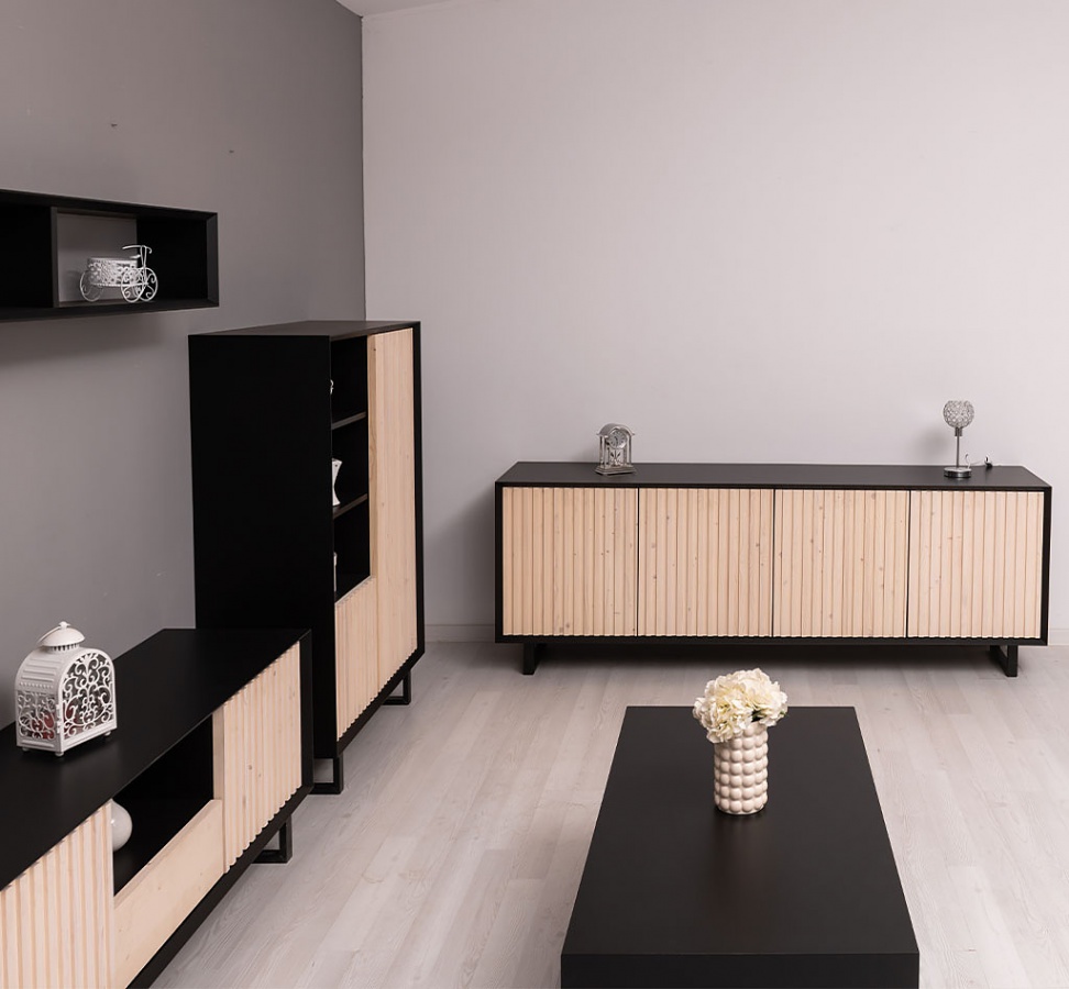 Široká komoda layne 753 - čierna/béžová.

 

Povrch širokej komody je opatrený farebným náterom v odtieni P003.

 

Široká komoda je opatrená 4 dvierkami.

 

Rozmery širokej komody Layne 753 sú 214x78x50cm (š, v, h).

 

Pre kompletnú ponuku masívneho nábytku od tohto výrobcu kliknite TU.

 

Farba na fotografii sa môže ľahko líšiť oproti reálnemu výrobku. Príčinou môže byť zobrazovanie farieb monitora či rôzne nasvietenie výrobkov pri fotení.




Z dôvodu výroby nábytku na zákazku, sme nútení požadovať od zákazníka zálohu v minimálnej výške 30% z ceny nábytku.