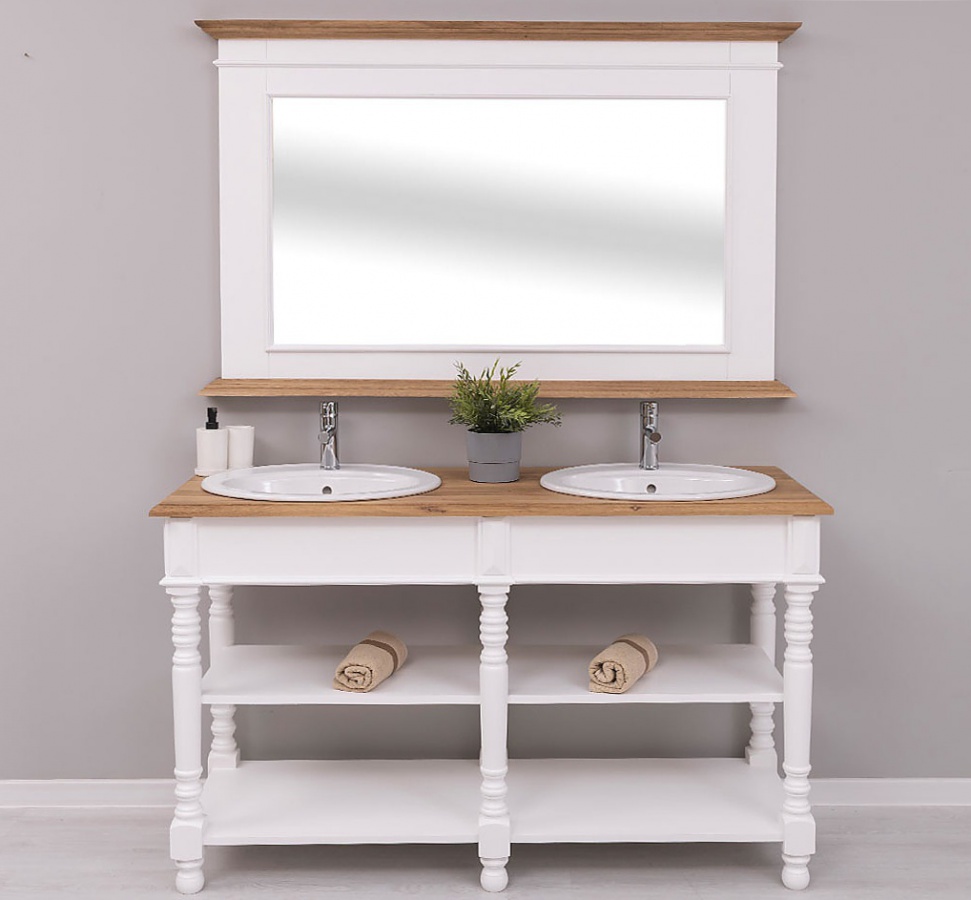 Kúpeľňová zostava luna 657 - biela/hnedá.

 

Vzdušný dizajn skrinky osvieži každú kúpeľňu, nehľadiac na to, v akom štýle ju máte.

 

Vyrezávané detaily zrkadla vdýchnu Vašej kúpeľni dušu a štýl.

 

Povrch skrinky je ošetrený farebným náterom v odtieni P004.

 

Umývadlá, batérie či kovový výpust nie sú súčasťou a je potrebné ich zakúpiť samostatne.

 

Kúpeľňová zostava sa skladá z týchto prvkov:


	Kúpeľňová skrinka pre 2 umývadlá Luna 657 - 150x90x54cm (š, v, h)
	Kúpeľňové zrkadlo Ava 138B - 151x95x8cm (š, v, h)


 

Pre kompletnú ponuku masívneho nábytku od tohto výrobcu kliknite TU.

 

Farba na fotografii sa môže ľahko líšiť oproti reálnemu výrobku. Príčinou môže byť zobrazovanie farieb monitora či rôzne nasvietenie výrobkov pri fotení.




Z dôvodu výroby masívneho nábytku na zákazku, sme nútení požadovať od zákazníka zálohu v minimálnej výške 30% z ceny nábytku.