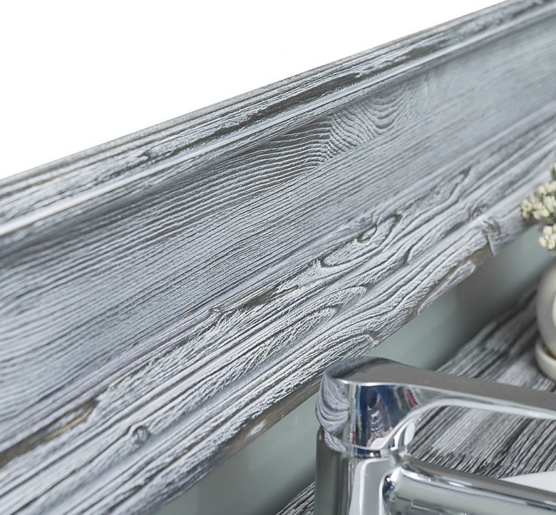 Kúpeľňová zostava pre 2 umývadlá ava 4001 - biela/šedá.

 

Luxusná kúpeľňová skrinka z poctivého borovicového dreva Vás poteší svojim sofistikovaným vzhľadom a praktickým rozložením úložného priestoru.

 

Vyrezávané detaily zrkadla vdýchnu Vašej kúpeľni dušu a štýl.

 

Kombinácia šedej a bielej farby je nadčasová a obľúbená.

 

Povrch skrinky je ošetrený farebným náterom v odtieni P039.

 

Kúpeľňová zostava pre 2 umývadlá sa skladá z týchto prvkov:


	Kúpeľňová skrinka pre 2 umývadlá Ava 4001 - 150x91x51cm (š, v, h)
	Kúpeľňové zrkadlo Ava 138B - 151x95x8cm (š, v, h)


 

Umývadlá, batérie či kovový výpust nie sú súčasťou a je potrebné ich zakúpiť samostatne.

 

Pre kompletnú ponuku masívneho nábytku od tohto výrobcu kliknite TU.

 

Farba na fotografii sa môže ľahko líšiť oproti reálnemu výrobku. Príčinou môže byť zobrazovanie farieb monitora či rôzne nasvietenie výrobkov pri fotení.




Z dôvodu výroby masívneho nábytku na zákazku, sme nútení požadovať od zákazníka zálohu v minimálnej výške 30% z ceny nábytku.