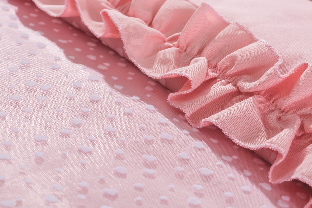 Prikrývka cez posteľ 90-100cm ballerina - ružová.

 

Rozmery prehozu na posteľ Ballerina sú 135x230cm, obliečky na vankúš 50x70cm, dekoračného vankúšika 40x40cm 

 

Všetky ďalšie odporúčané produkty nájdete v súvisiacom tovaru nižšie.