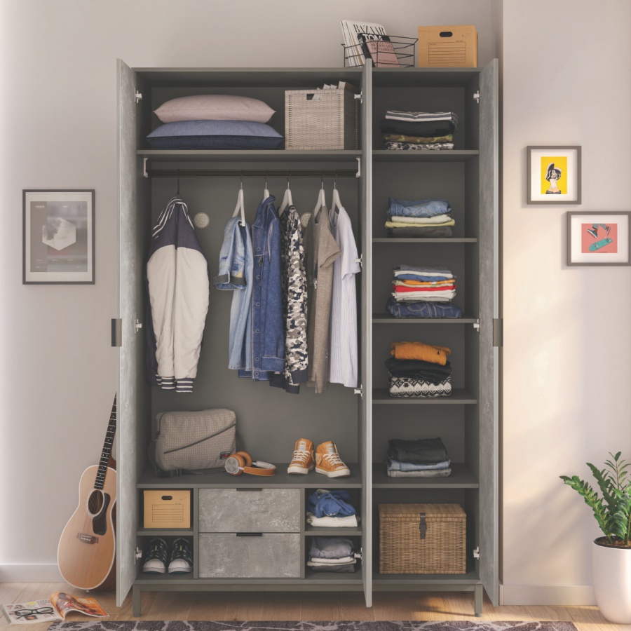 Študentská izba pluto - šedá.

 

 

Inovatívny nábytok z kolekcie Pluto je vytvorený v jednoduchom, ale zároveň nadčasovom dizajne, vďaka ktorému ho mladí ľudia študentského veku užijú aj desať rokov, čiže do doby, než si budú zariaďovať svoje dospelácke bývanie.

 

 

Študentská izba Pluto je tvorená posteľou s ložnou plochou 100x200cm, nočným stolíkom so šuplíkom, trojdverovou šatníkovou skriňou so zrkadlom a písacím stolom.


Študentská izba Pluto - šedá sa skladá z týchto prvkov:


	Písací stôl s nástavcom a USB portom Pluto - 128,2x96x61cm (š, v, h)
	Nočný stolík Pluto - 47x50x41cm (š, v, h)
	Trojdverová šatníková skriňa so zrkadlom Pluto - 137,5x214x59cm (š, v, h)
	Študentská posteľ 100x200cm Pluto - 116,2x118,2x213,7cm (š, v, h)


 

 

Všetky produkty z kolekcie Pluto nájdete nižšie v súvisiacom tovare.