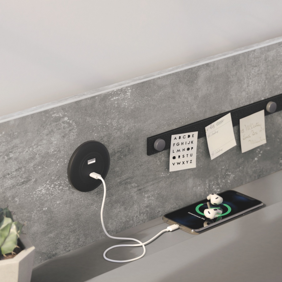 Študijný kút pluto - šedá/čierna.

 

Knižnica má atraktívny dizajn, ktorý je spestrený tým, že bočné dosky nepokrývajú celú hĺbku.

 

Písací stôl je veľmi múdro riešený a poskytuje mladému študentovi špičkové zázemie.

 

Široká polica je ideálnou voľbou nielen do študentských izieb a pracovní, ale veľkú parádu urobí aj v predsieni či obývačke.

 

Študijný kút sa skladá z týchto prvkov:


	Knižnica Pluto - 52x180x32cm (š, v, h)
	Písací stôl s nástavcom a USB portom Pluto - 128,2x96x61cm (š, v, h)
	Široká polica Pluto - 114x39x21cm (š, v, h)


 

Všetky produkty z kolekcie Pluto nájdete nižšie v súvisiacich produktoch.